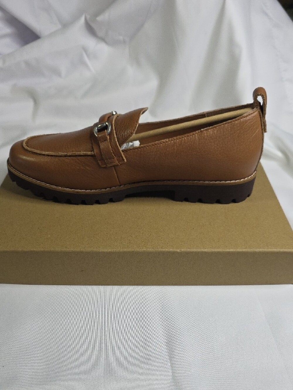 Gentle Souls by Kenneth Cole Women's  Eugene Leather Lug Bit Loafer - Picture 11 of 14
